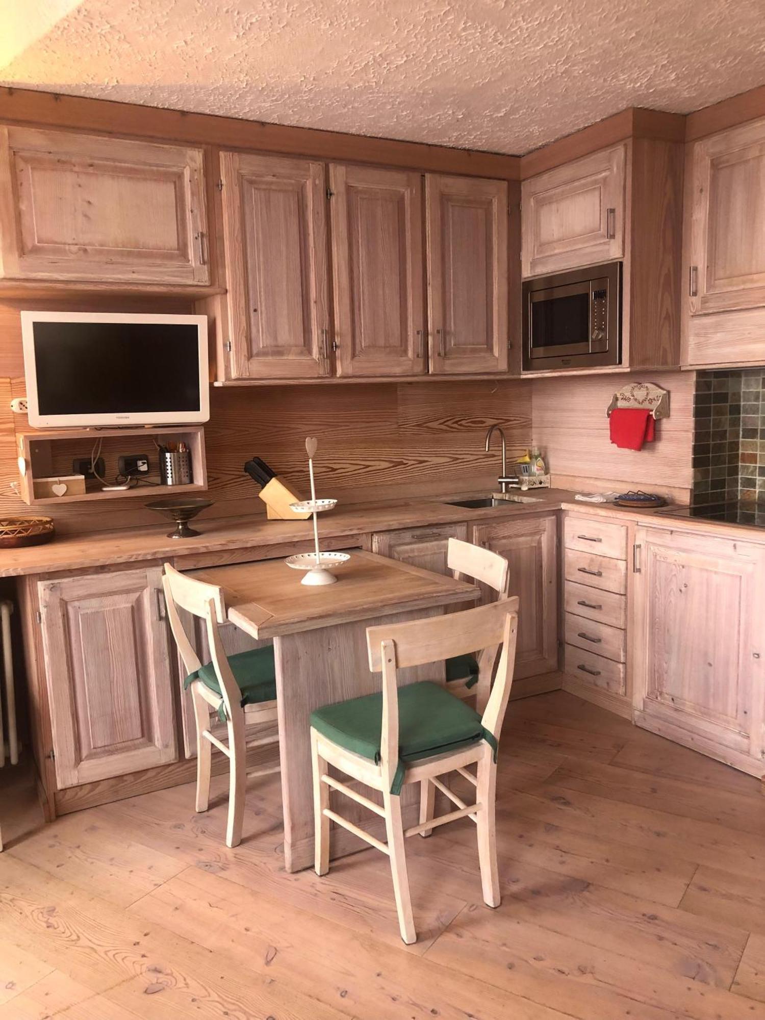 Apartamento Profumo Di Legno A Cielo Alto La Coquille Breuil-Cervinia Exterior foto